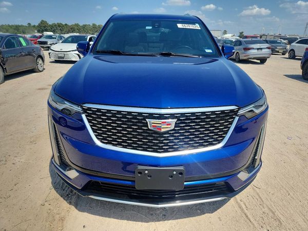 2024 CADILLAC XT6 Luxury