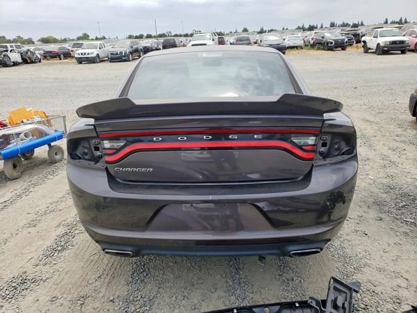 2016 DODGE CHARGER SE