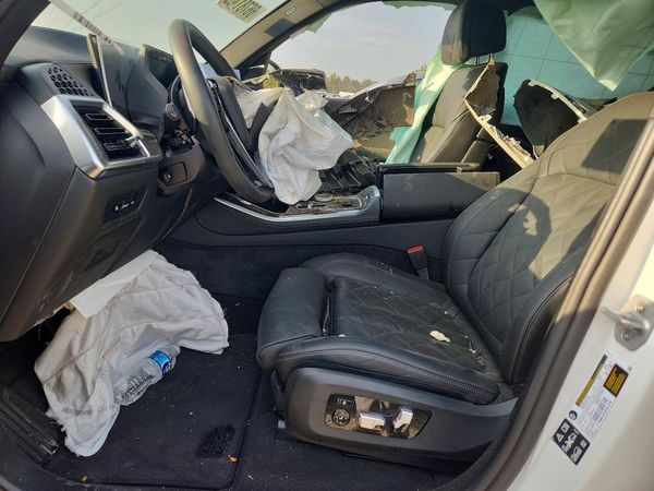 2026 BMW X5 xDrive40 — DENT
