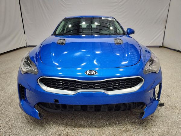 2019 KIA STINGER