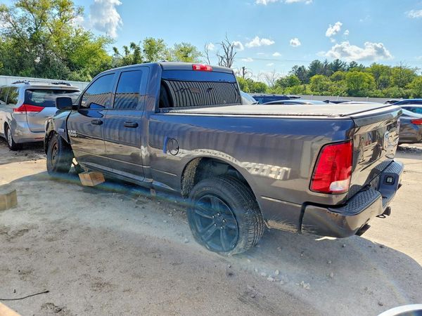 2016 RAM 1500 ST