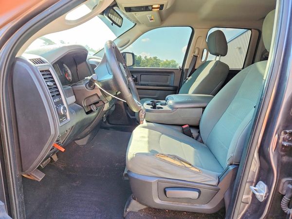 2016 RAM 1500 ST