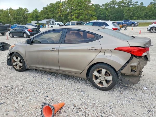 2013 HYUNDAI ELANTRA