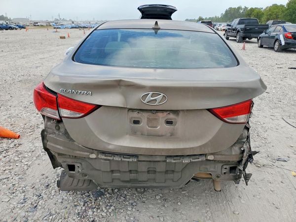 2013 HYUNDAI ELANTRA