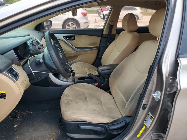 2013 HYUNDAI ELANTRA