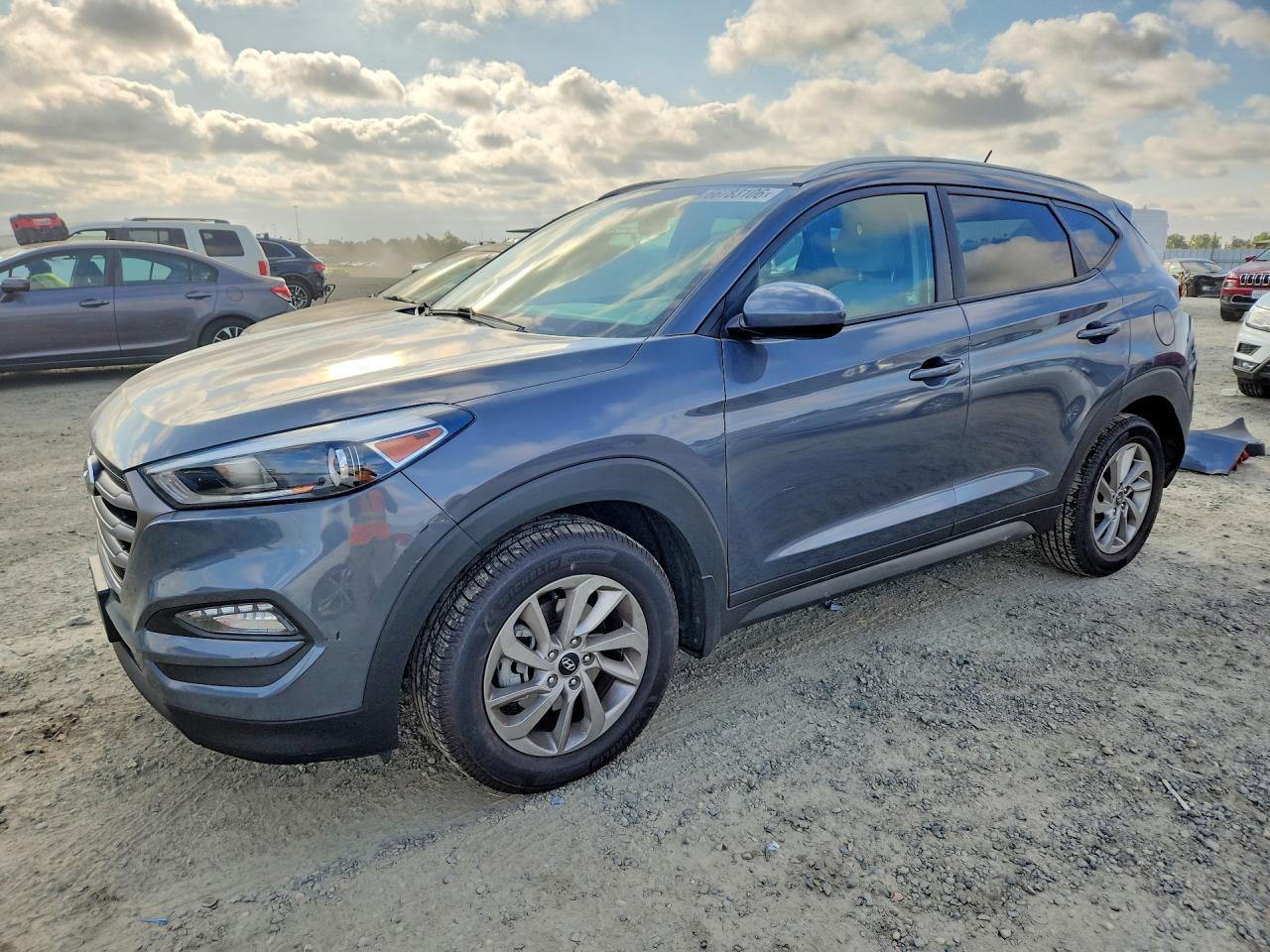 2016 HYUNDAI TUCSON