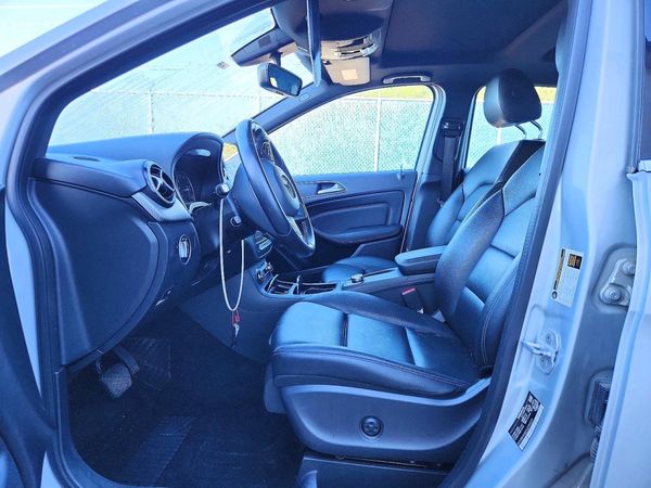 2016 MERCEDES-BENZ B