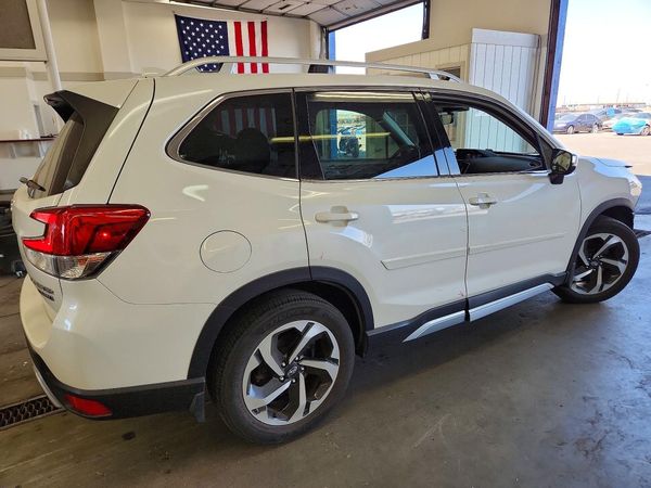 2022 SUBARU FORESTER Touring