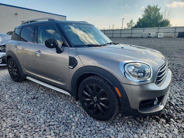 2018 MINI COOPER