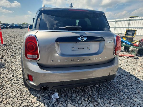 2018 MINI COOPER