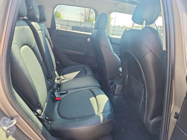 2018 MINI COOPER