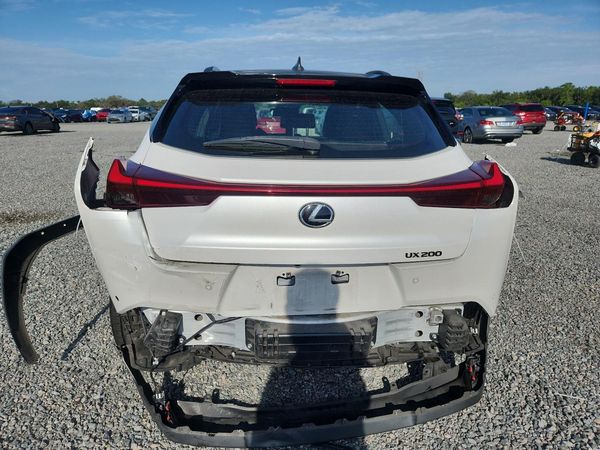 2020 LEXUS UX