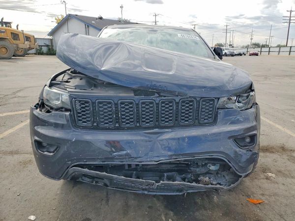 2018 JEEP GRAND CHEROKEE Laredo
