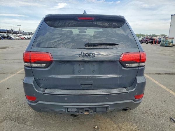 2018 JEEP GRAND CHEROKEE Laredo