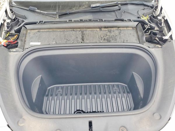 2023 TESLA MODEL Y — Engine bay