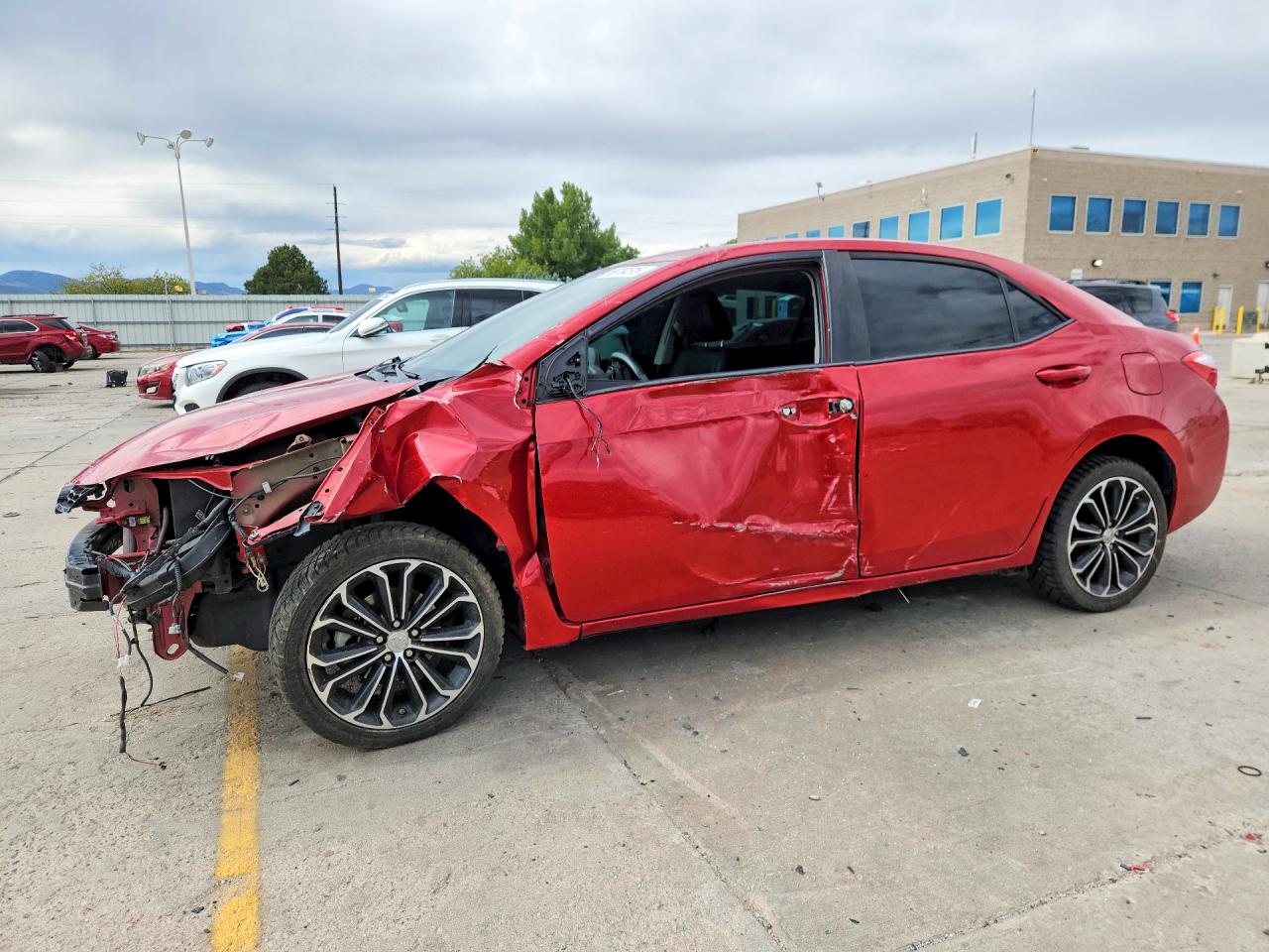 2014 TOYOTA COROLLA L/LE — Front 3/4