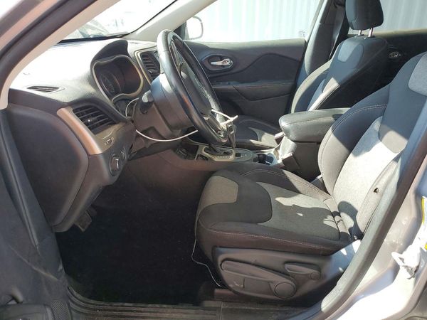 2015 JEEP CHEROKEE Sport