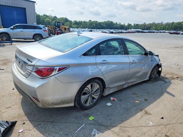 2013 HYUNDAI SONATA Hybrid / Hybrid Limited
