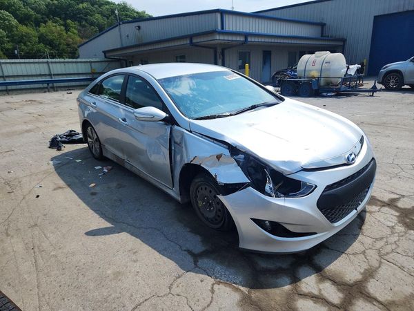 2013 HYUNDAI SONATA Hybrid / Hybrid Limited