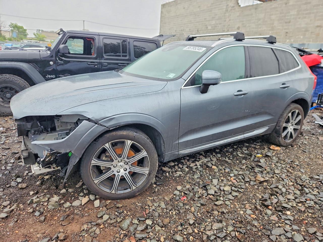 2021 VOLVO XC60 Inscription