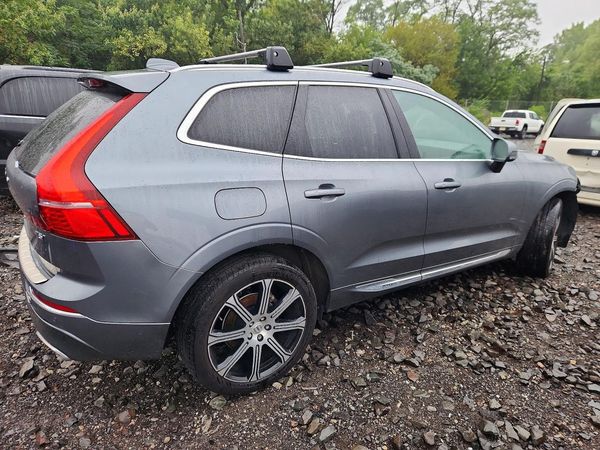 2021 VOLVO XC60 Inscription