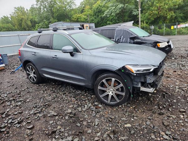 2021 VOLVO XC60 Inscription