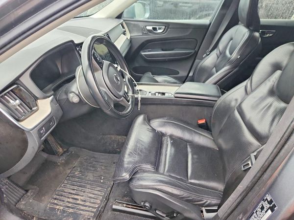 2021 VOLVO XC60 Inscription
