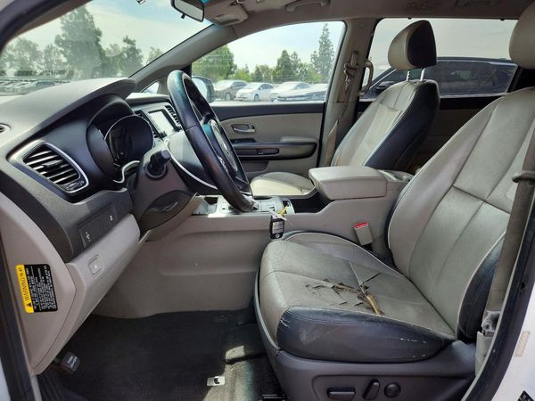 2017 KIA SEDONA