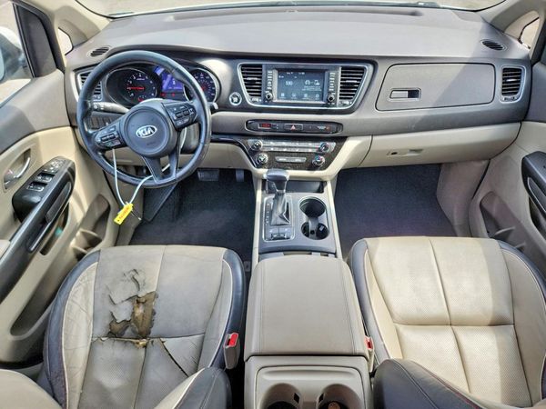 2017 KIA SEDONA