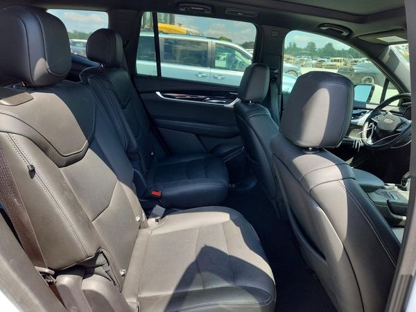 2023 CADILLAC XT6 Premium Luxury