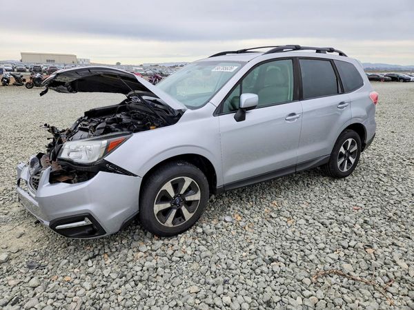 2018 SUBARU FORESTER Premium+ES