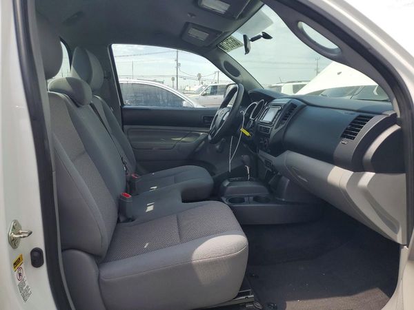 2014 TOYOTA TACOMA Base