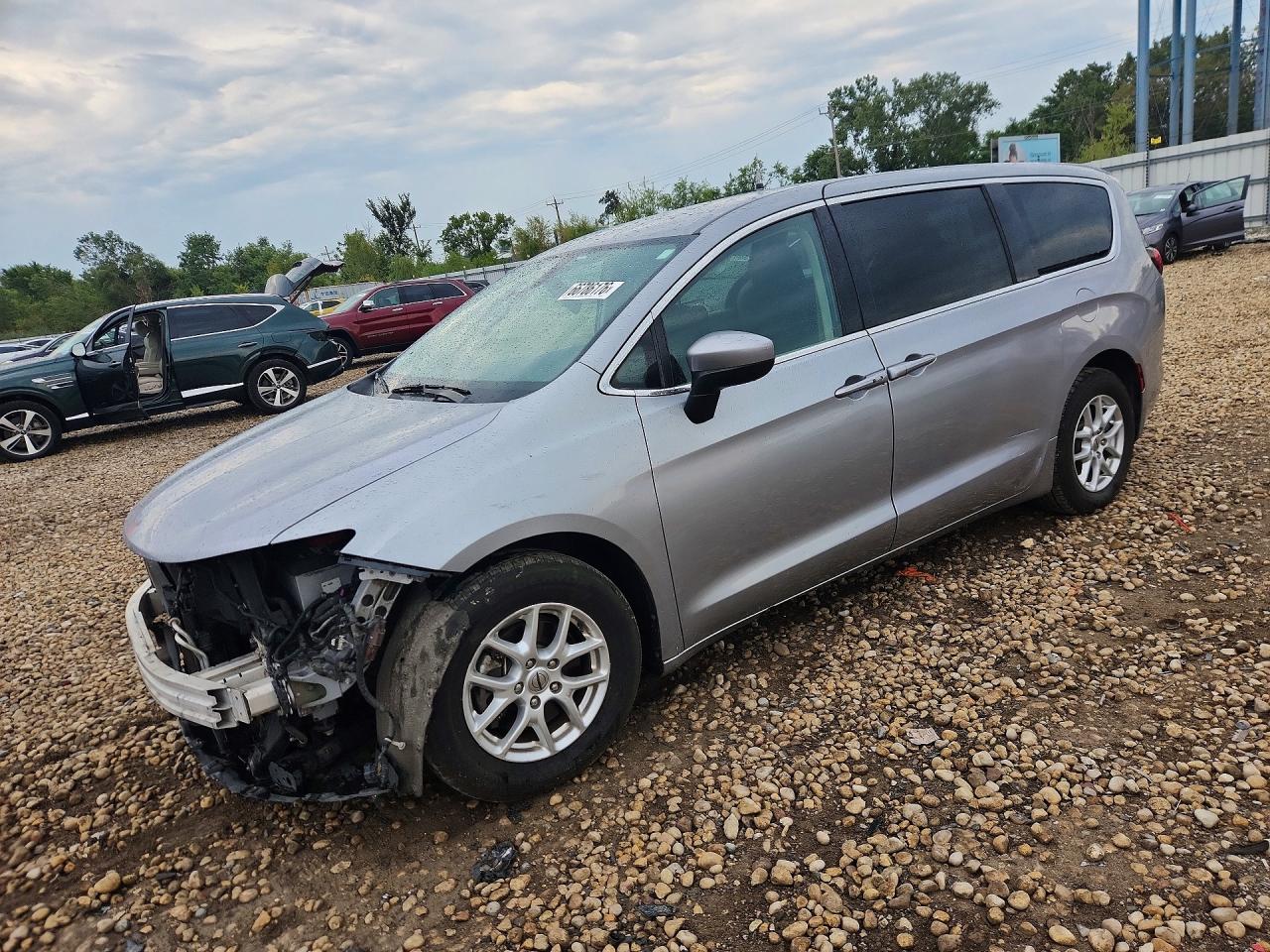 2021 CHRYSLER VOYAGER