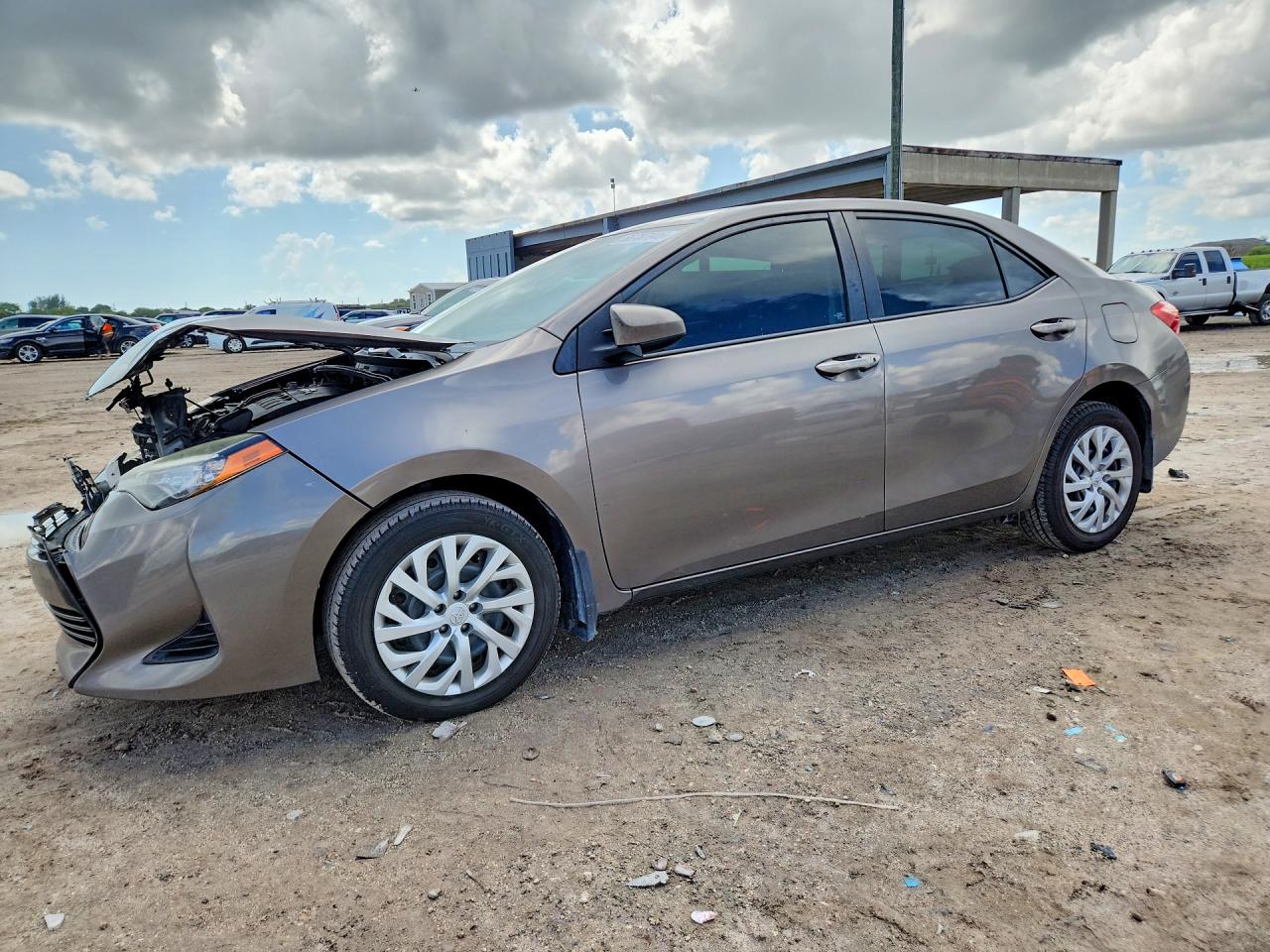 2017 TOYOTA COROLLA