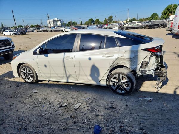 2018 TOYOTA PRIUS