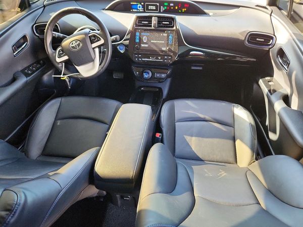2018 TOYOTA PRIUS