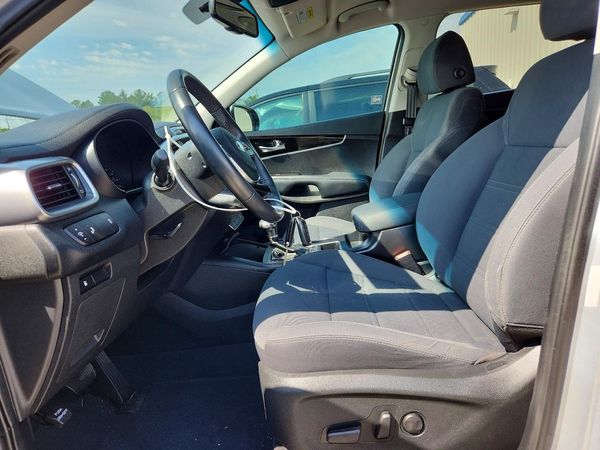 2019 KIA SORENTO L, LX, S