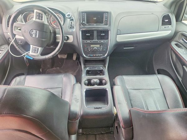 2017 DODGE GRAND CARAVAN GT