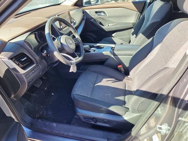 2021 NISSAN ROGUE SV — DENT