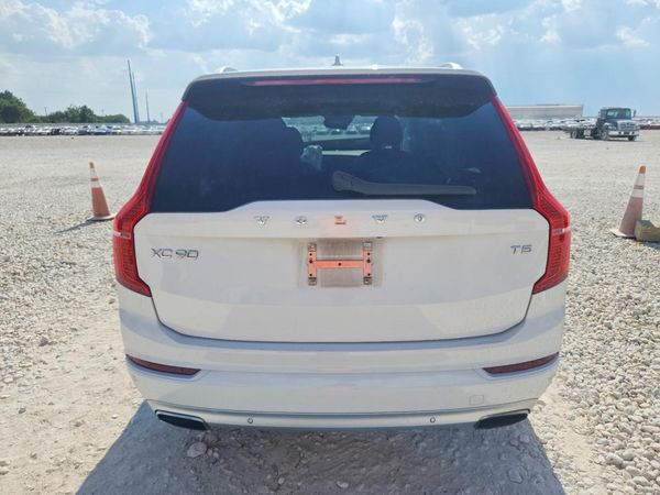 2020 VOLVO XC90 Momentum — DIRR