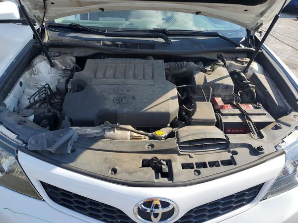 2013 TOYOTA CAMRY