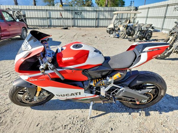2018 DUCATI SUPERBIKE — LSDT