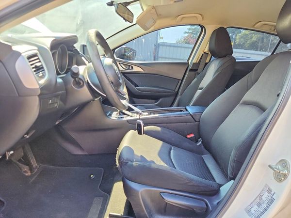 2017 MAZDA 3