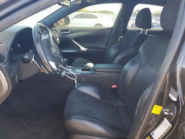 2013 LEXUS IS