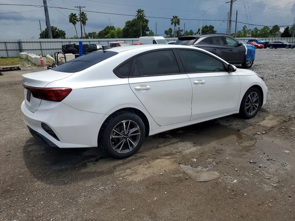 2022 KIA FORTE