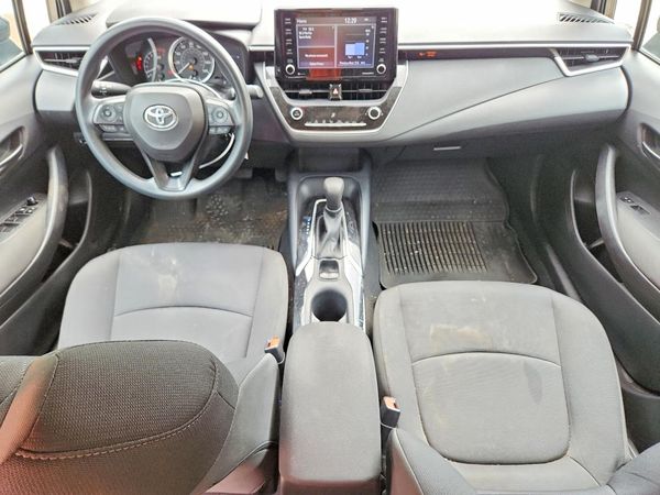 2022 TOYOTA COROLLA