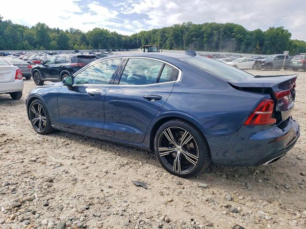 2019 VOLVO S60