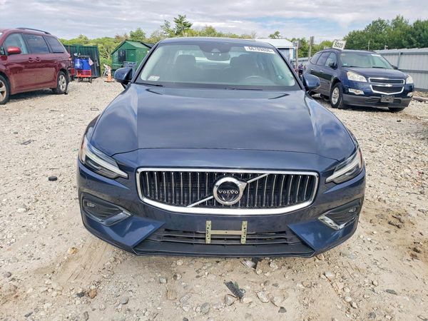 2019 VOLVO S60