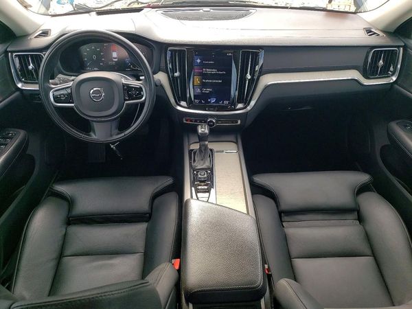 2019 VOLVO S60