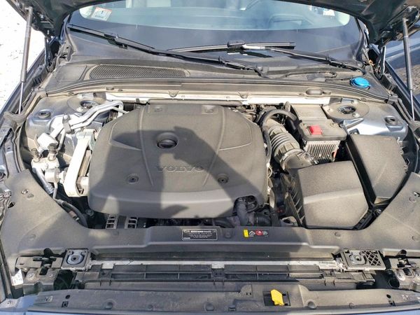 2019 VOLVO S60